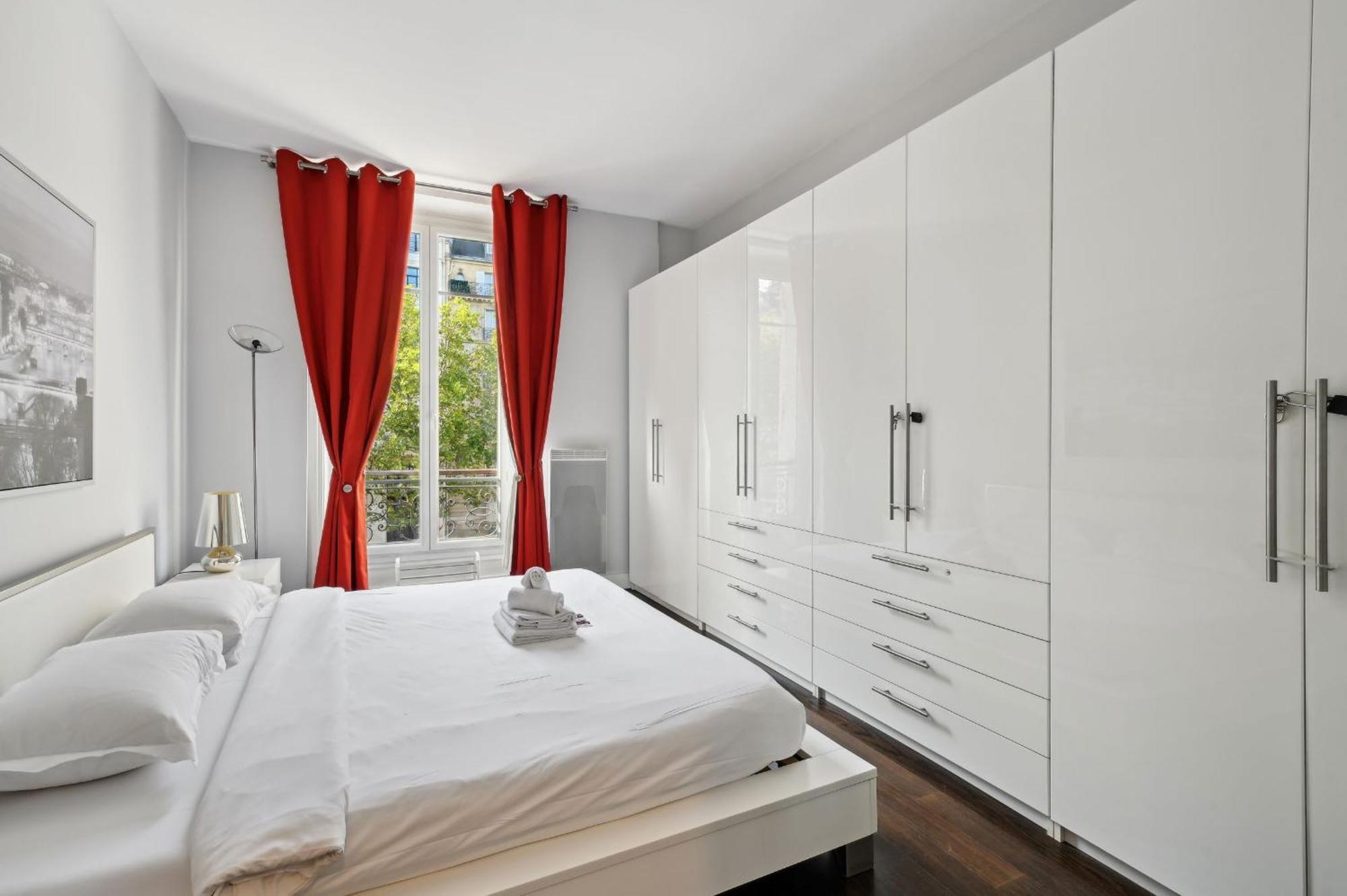 Champs-Elysees & Arc De Triomphe - Cityapartmentstay Paris Eksteriør bilde