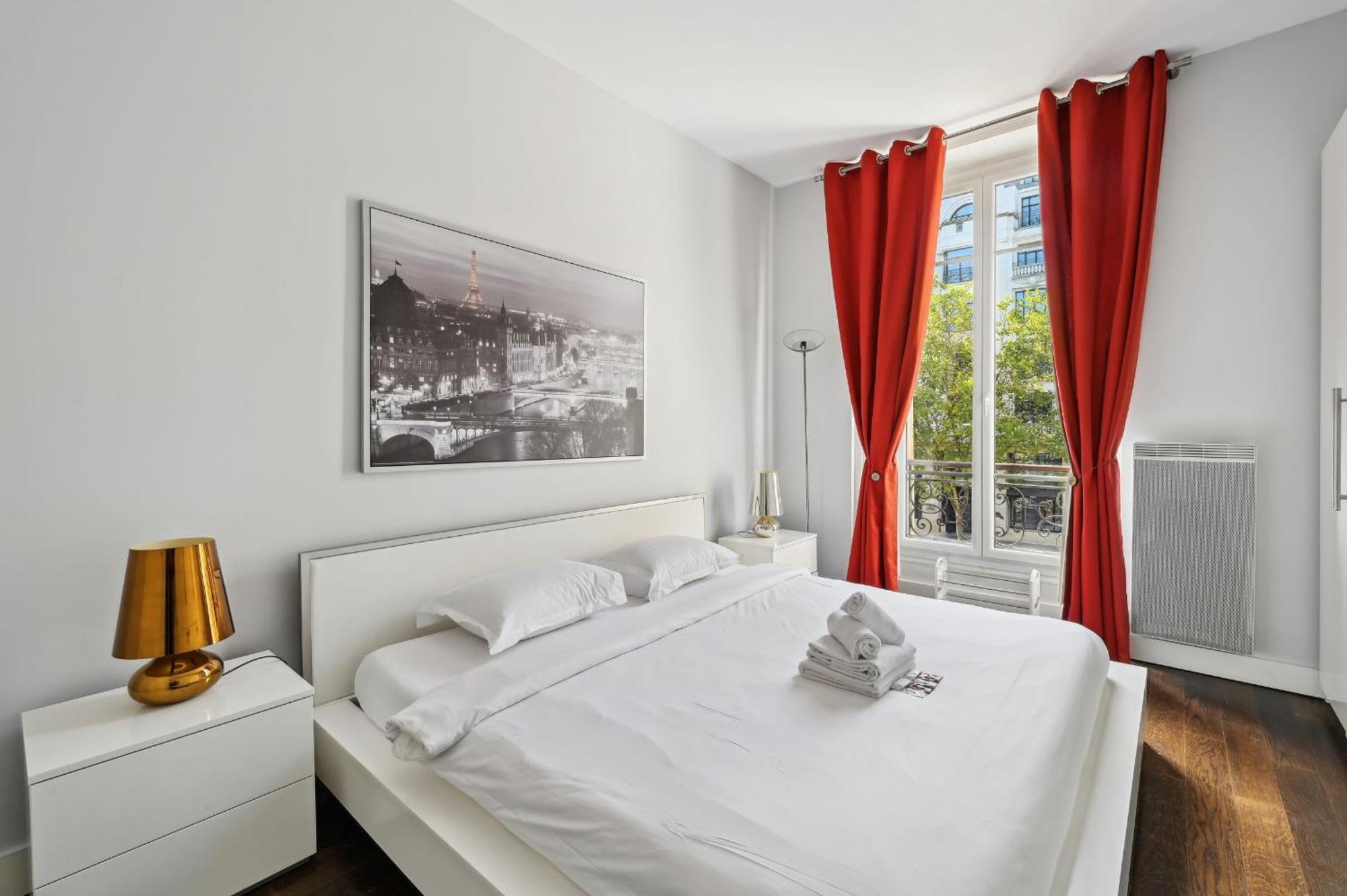 Champs-Elysees & Arc De Triomphe - Cityapartmentstay Paris Eksteriør bilde